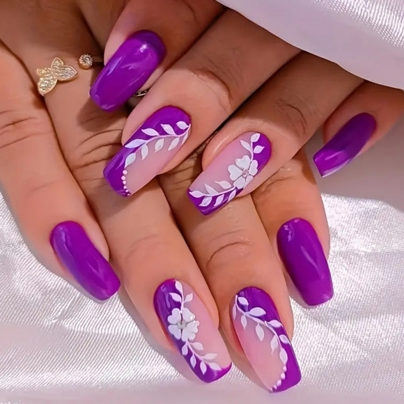 24 Pieces Fake Press On Nails - Picture 1 of 5